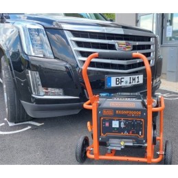 BLACK+DECKER BXGNP3000E 3Kw Petrol Generator for outdoor use in a car park